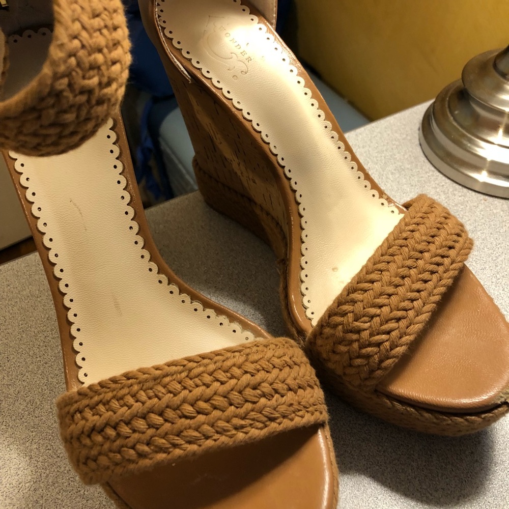 C. Wonder shoes